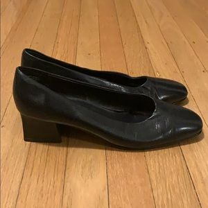 Vintage Square-toe Block Heel Pump